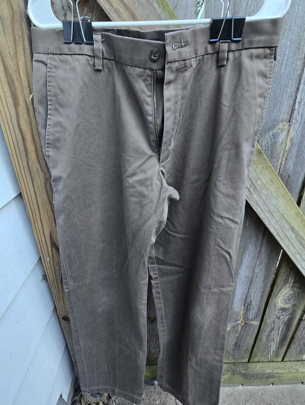 Dockers Men's Dark Brown Chino Pants
